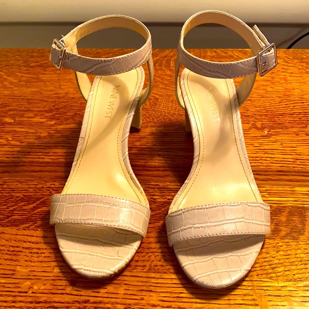 Nine West sandal